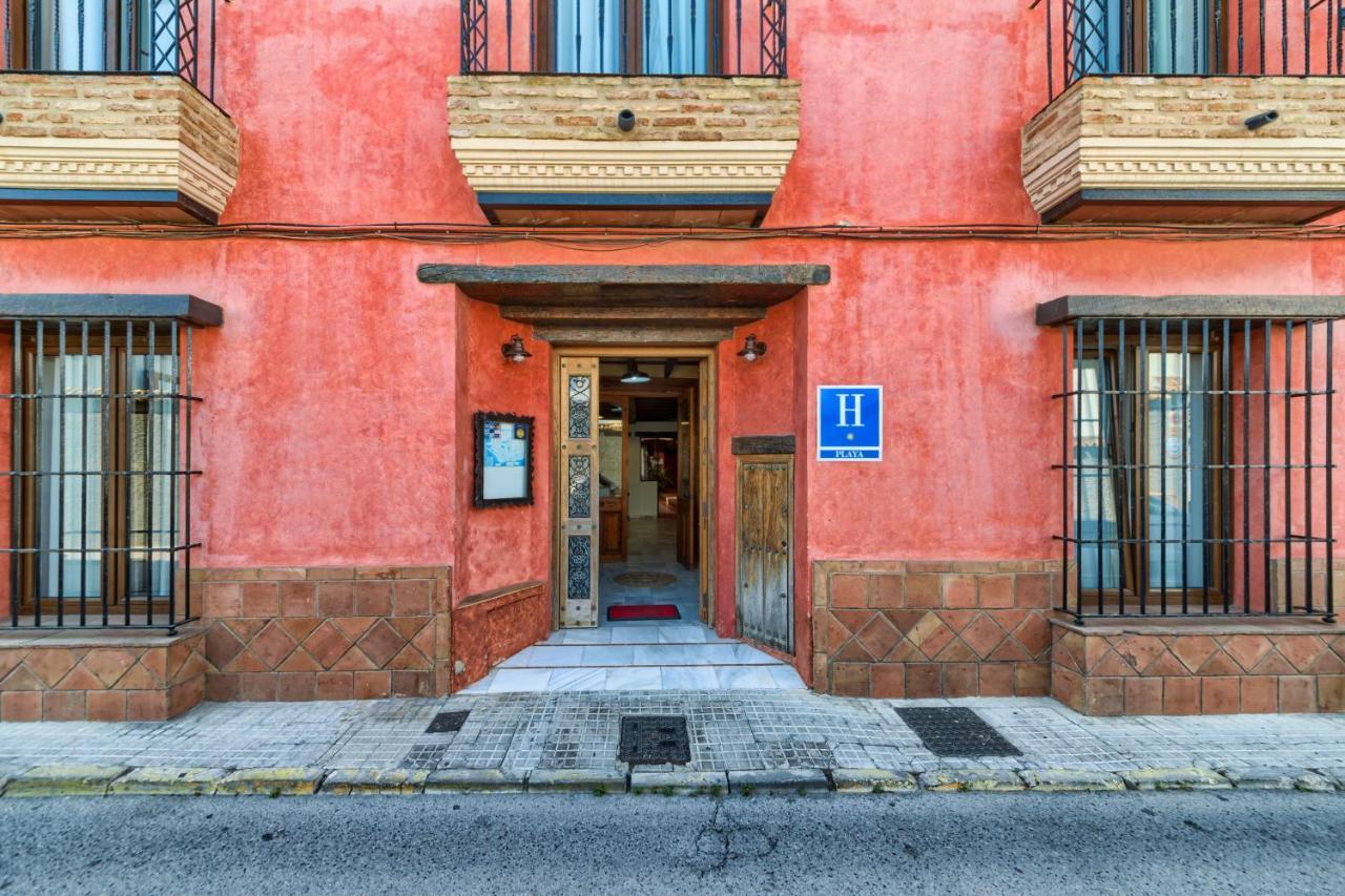 Pozo Rey Hotel *