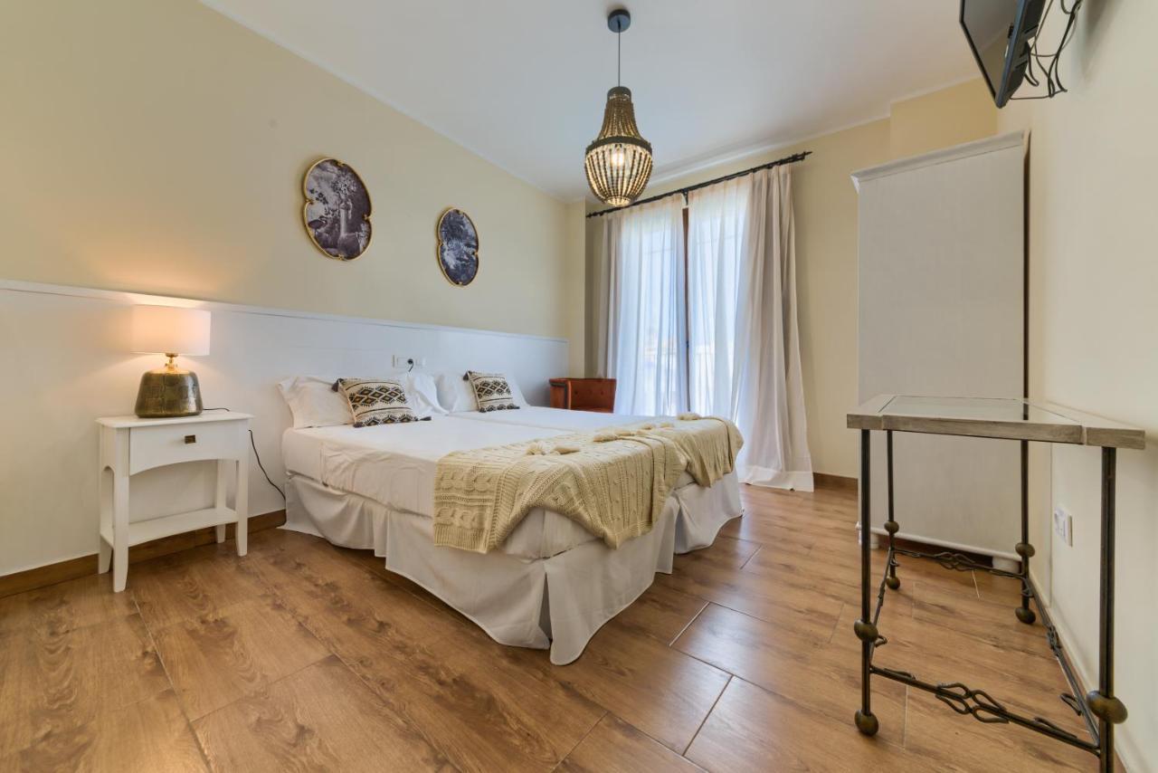 Pozo Rey Hotel *